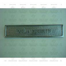 Placa para Cemitério em Alumínio fundido Tam. 5x24 cm para colocar o nome da família