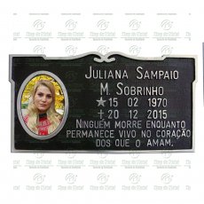 Placa para Túmulo em Alumínio com 1 Foto 8x10 Preto e Branco Texto Tam.16x30 cm